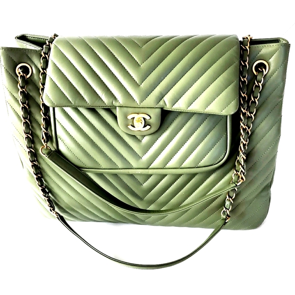 CHANEL Handbags - CHANEL Chevron Quilted Shopper Tote Large